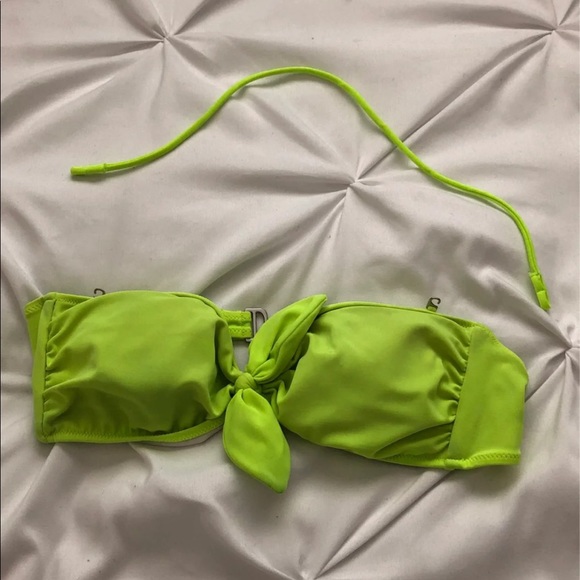 Victoria Secret Bikini - Picture 8 of 8